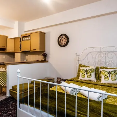 Cozy Studio In Ioannina Exterior photo
