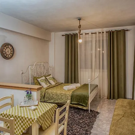 Cozy Studio In Ioannina Exterior photo